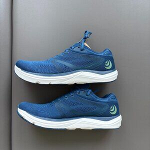 Topo Athletic Women's Magnifly 4